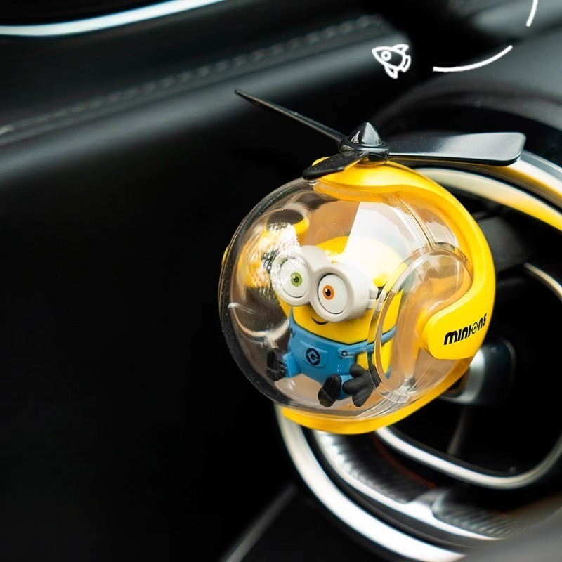 Fragrance Perfume Car - ミニオン風車用芳香剤、かわいい漫画風車用香水クリップ、クリエイティブなアロマバームオーナメント、素敵な車内ギフト