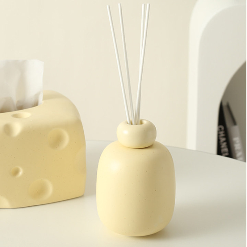 セラミックアロマセラピーボトルリードディフューザー揮発性ボト - Perfume Fragrance For Room のレビューと価格