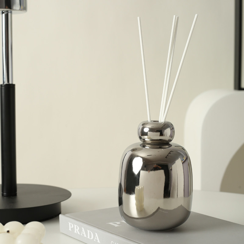 セラミックアロマセラピーボトルリードディフューザー揮発性ボト - Perfume Fragrance For Room のレビューと価格