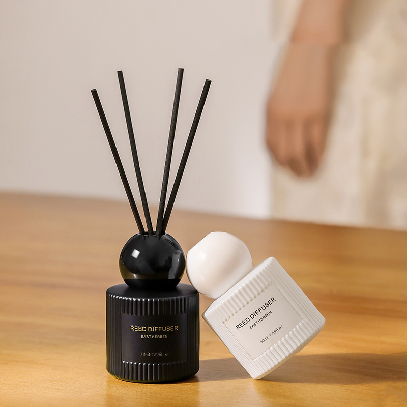 50ml 長持ちするホームベッドルームフレグランス ヒルトン - Perfume La Fragrance のレビューと価格