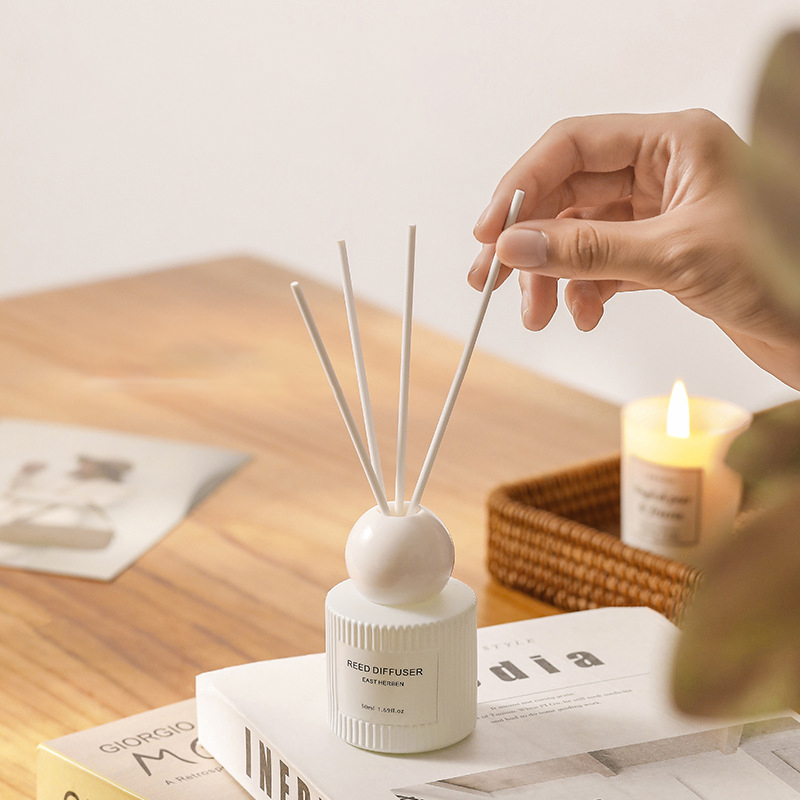 50ml 長持ちするホームベッドルームフレグランス ヒルトン - Perfume La Fragrance のレビューと価格