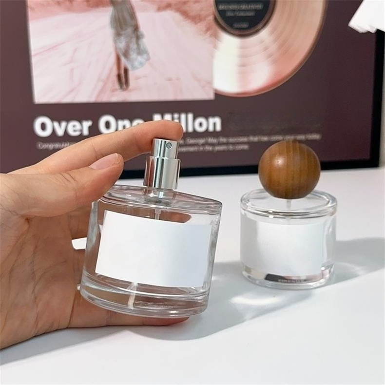 50/100ML ガラス製香水スプレーボトル 木製キャップ付 - Perfume Fine Fragrance のレビューと価格